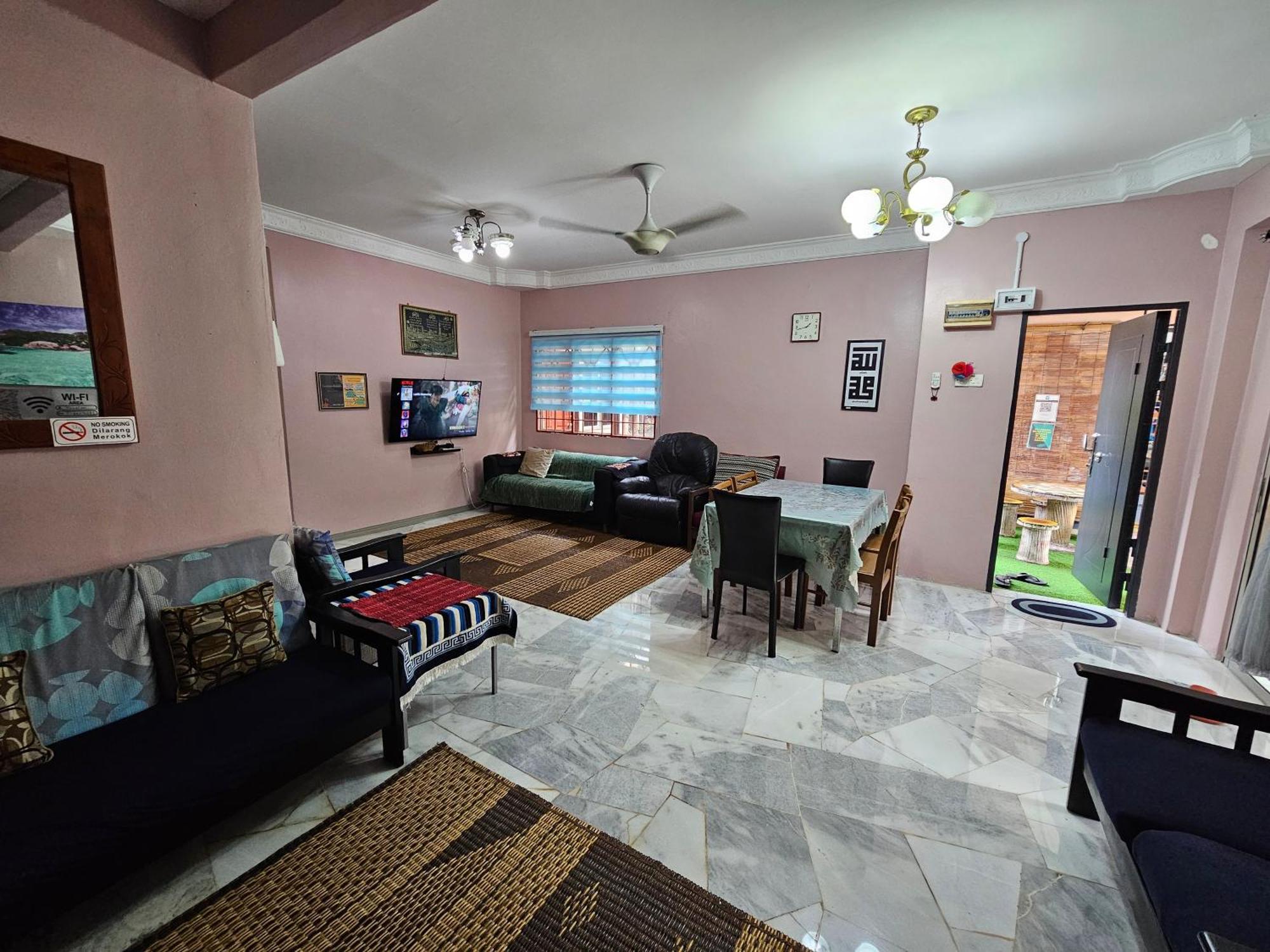 Homestay Lanik Saujana Utama 2 سونغاي بولوه المظهر الخارجي الصورة